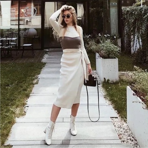 Zara Stone Grey Knit Tube Corset Bustier Crop Sweetheart Top Minimal Size S NWT - Picture 8 of 16